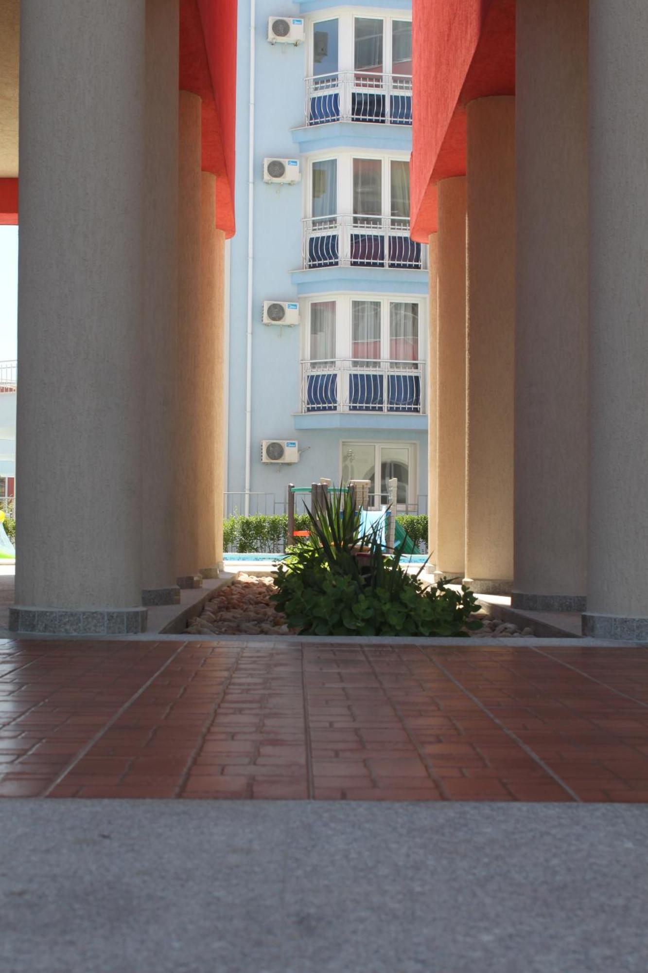 Rose Garden Omax Apartments Sunny Beach Buitenkant foto