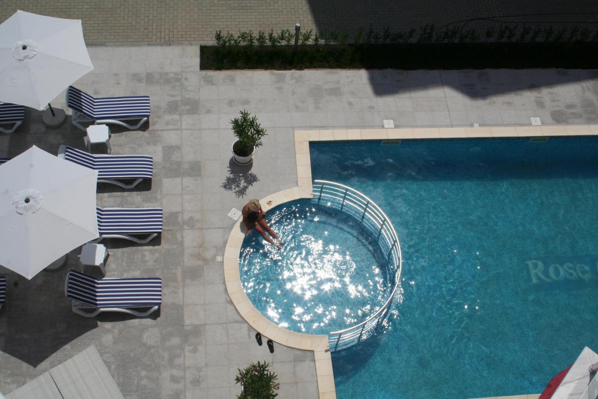 Rose Garden Omax Apartments Sunny Beach Buitenkant foto