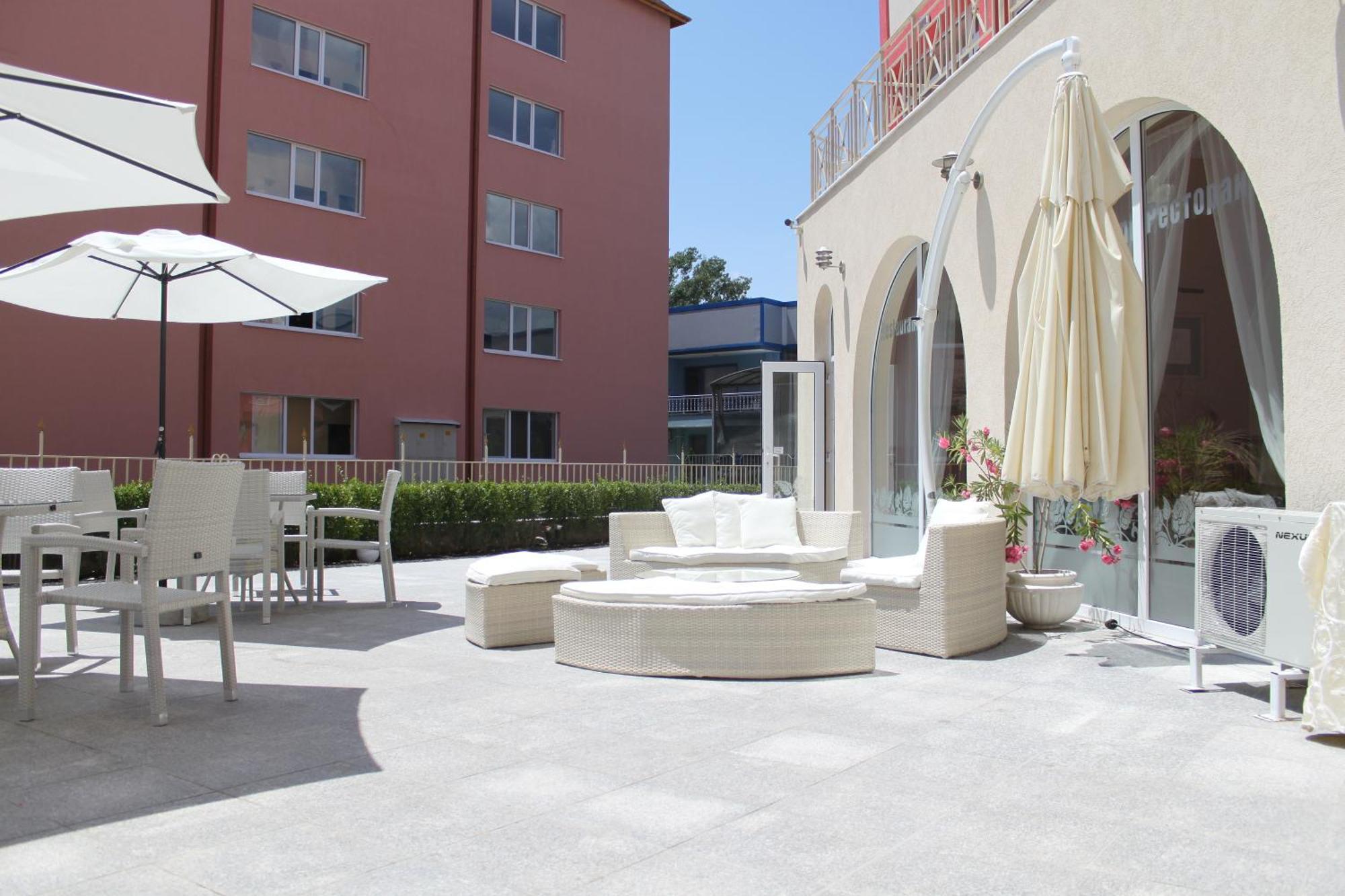 Rose Garden Omax Apartments Sunny Beach Buitenkant foto