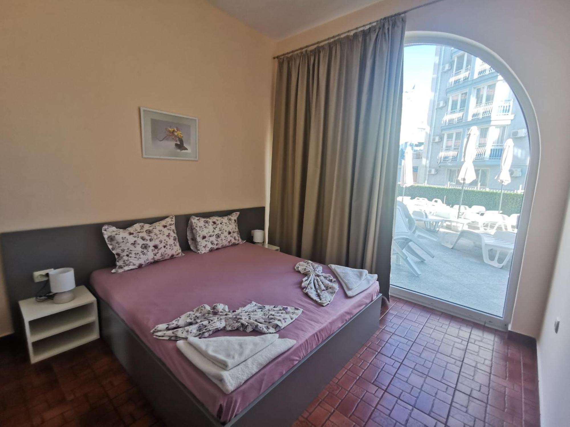 Rose Garden Omax Apartments Sunny Beach Buitenkant foto